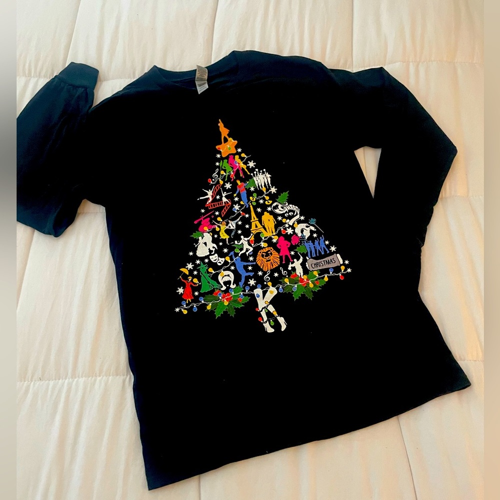 EUC Custom Broadway Christmas long sleeve shirt. Size small